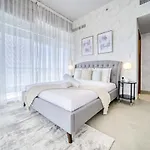 Graceful 1Br At Azizi Aliyah Residence Dubai Healthcare City By Deluxe Holiday Homes